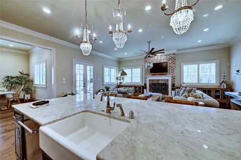188 Mcgoey Circle The Woodlands TX 77384