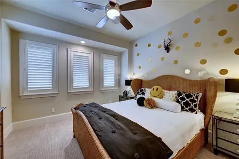 188 Mcgoey Circle The Woodlands TX 77384