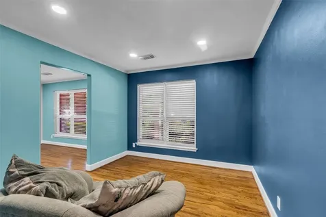 8902 Theysen Drive Houston TX 77080