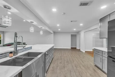 8902 Theysen Drive Houston TX 77080