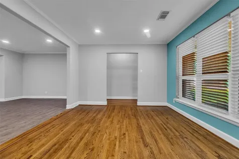 8902 Theysen Drive Houston TX 77080