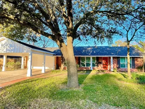 8902 Theysen Drive Houston TX 77080