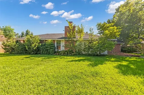 8902 Theysen Drive Houston TX 77080