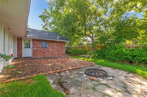 8902 Theysen Drive Houston TX 77080