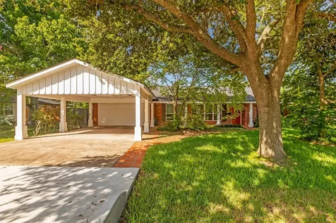8902 Theysen Drive Houston TX 77080