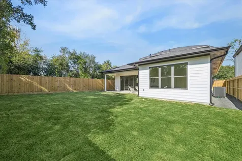 6634 Sylvan Street Houston TX 77023