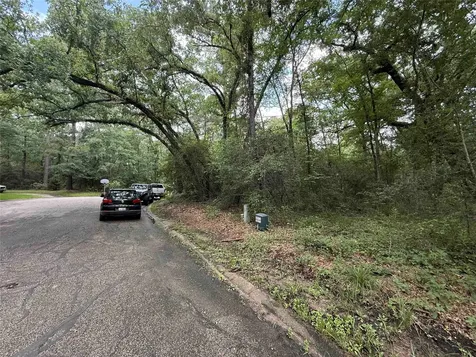 28624 Shawnee Court Huntsville TX 77364