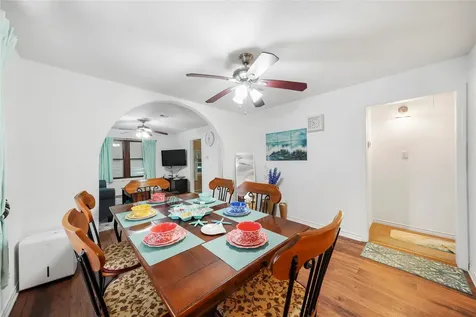 6120 Avenue Q 1/2 Galveston TX 77551