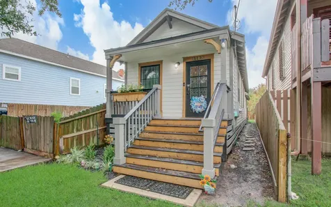 1109 31st Street Galveston TX 77550