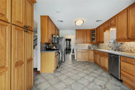 2203 Lomax Drive La Porte TX 77571