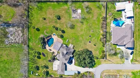 2203 Lomax Drive La Porte TX 77571