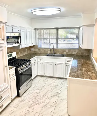 4329 Kinglet Street Houston TX 77035