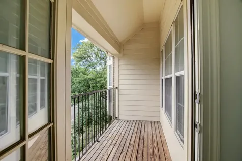 2205 Commonwealth Street Houston TX 77006