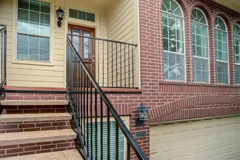 2205 Commonwealth Street Houston TX 77006