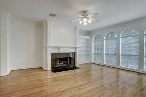 2205 Commonwealth Street Houston TX 77006