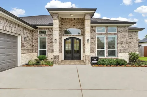 101 Bentwood Drive Montgomery TX 77356