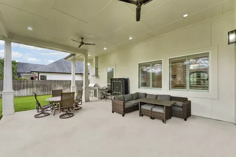 101 Bentwood Drive Montgomery TX 77356