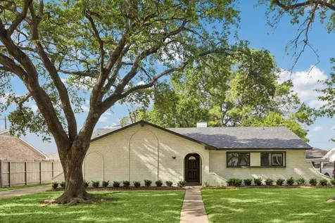 7802 Gulfton Street Houston TX 77036