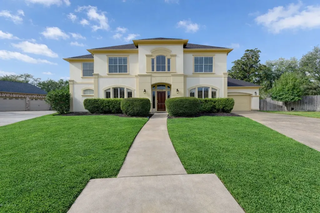 1502 Ashbury Park Lane Houston TX 77077