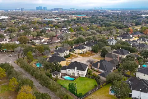 1502 Ashbury Park Lane Houston TX 77077