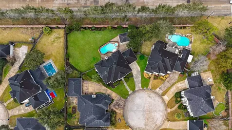 1502 Ashbury Park Lane Houston TX 77077