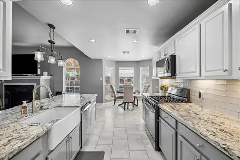 394 Hyland Lane League City TX 77573