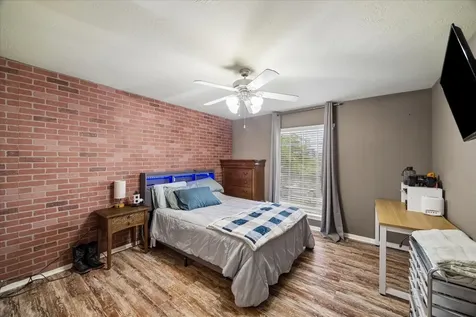 394 Hyland Lane League City TX 77573