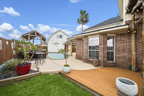 394 Hyland Lane League City TX 77573