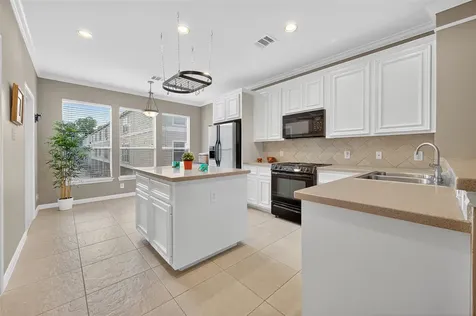 2913 Dallas Street W Houston TX 77019