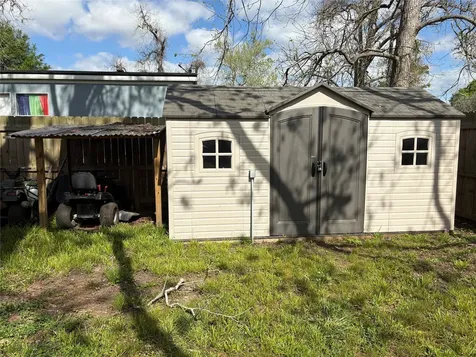 406 N Fig Street Sweeny TX 77480