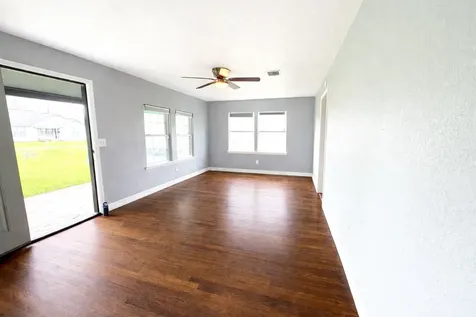 406 N Fig Street Sweeny TX 77480
