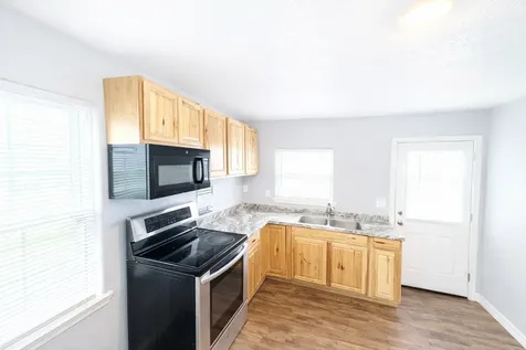 406 N Fig Street Sweeny TX 77480