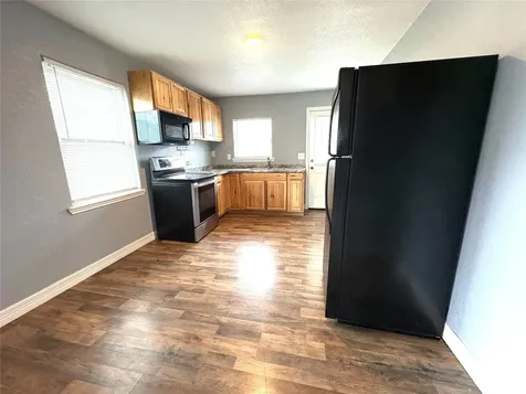 406 N Fig Street Sweeny TX 77480