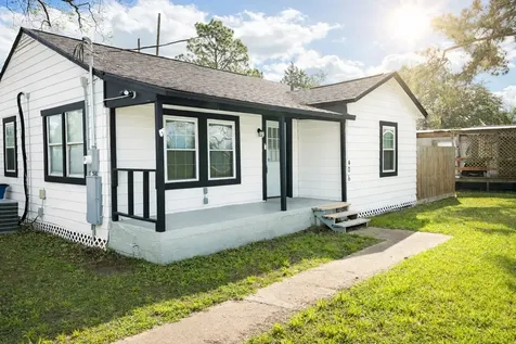 406 N Fig Street Sweeny TX 77480