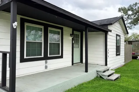 406 N Fig Street Sweeny TX 77480