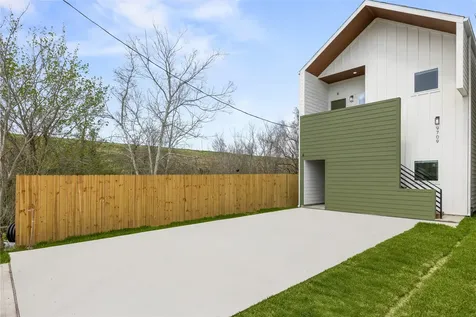 9709 Pelsey Street B Houston TX 77029