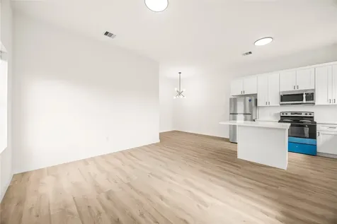 9709 Pelsey Street B Houston TX 77029