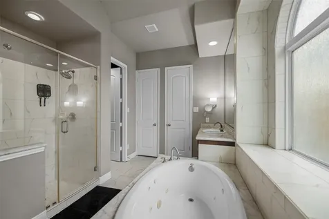 42 Shallowford Place Tomball TX 77375
