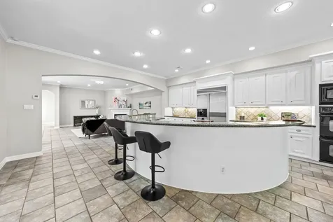 70 Blooming Grove Lane Houston TX 77077