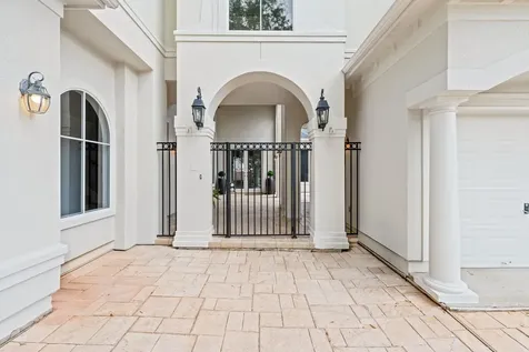 70 Blooming Grove Lane Houston TX 77077