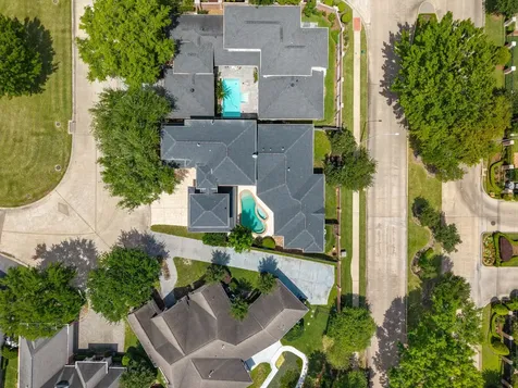70 Blooming Grove Lane Houston TX 77077