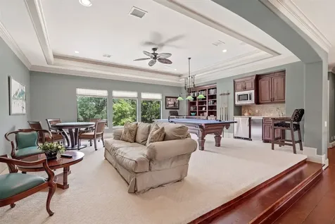 19 Miramar Heights Circle Sugar Land TX 77479
