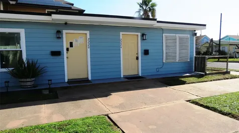 2224 30th Street Galveston TX 77550