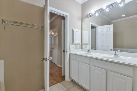 1135 Glenwood Canyon Lane Houston TX 77077