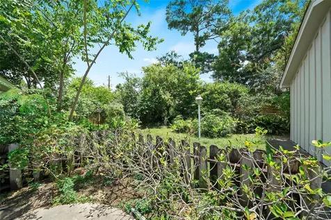 4406 Rosebay Drive Houston TX 77018