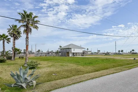 18203 Shaman Drive Galveston TX 77554