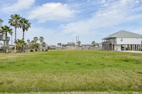 18203 Shaman Drive Galveston TX 77554