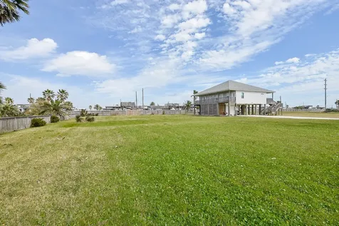 18203 Shaman Drive Galveston TX 77554