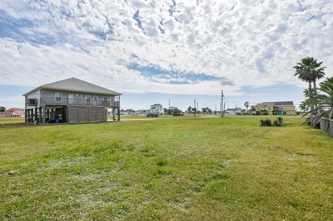 18203 Shaman Drive Galveston TX 77554