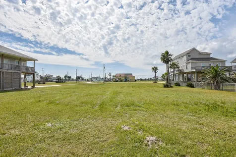 18203 Shaman Drive Galveston TX 77554